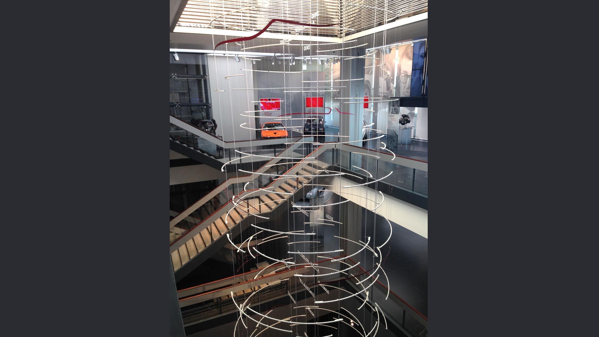 Museo storico Alfa Romeo salone interno